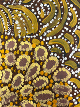 Load image into Gallery viewer, Close up Fiona pompey White, Brown, Yellows paintings