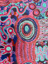 Load image into Gallery viewer, Renae Nakamarra Nelson with original painting "Mamungari-Nya" - Aboriginal artist

