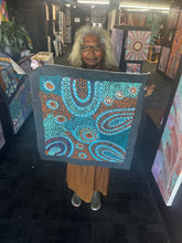 Load image into Gallery viewer, Artist Photo Teresa Punami 
