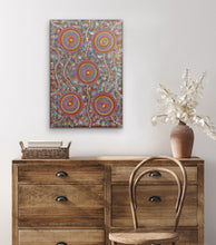 Load image into Gallery viewer, "Budgerigar Dreaming" by Julieanne Nungurrayi Turner - view 9, 91cm x 61cm - Aboriginal art
