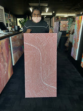 Load image into Gallery viewer, Tansy holding painting
